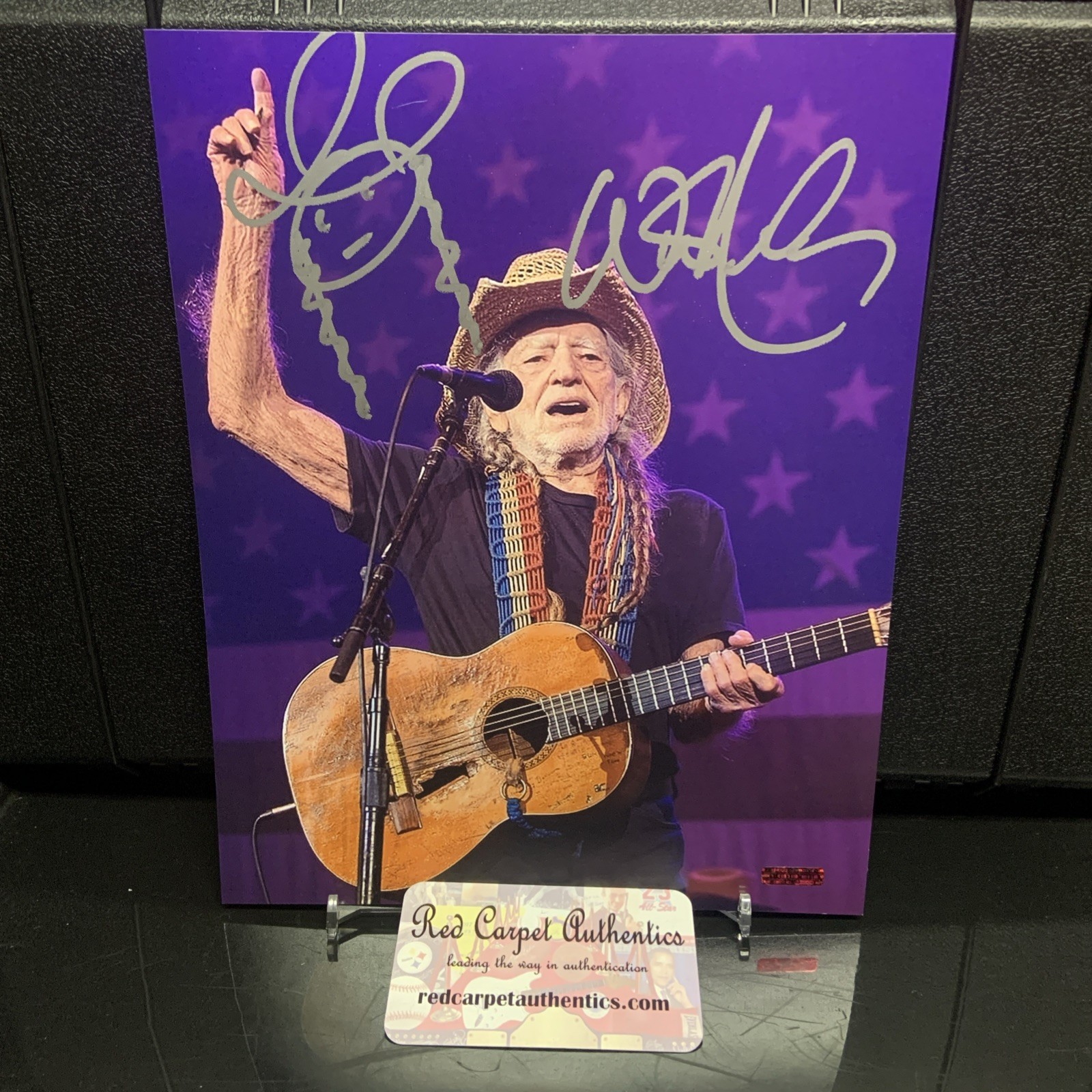 WILLIE NELSON Signed 8×10 Autograph With COA Hologram With Self Portrait Unique