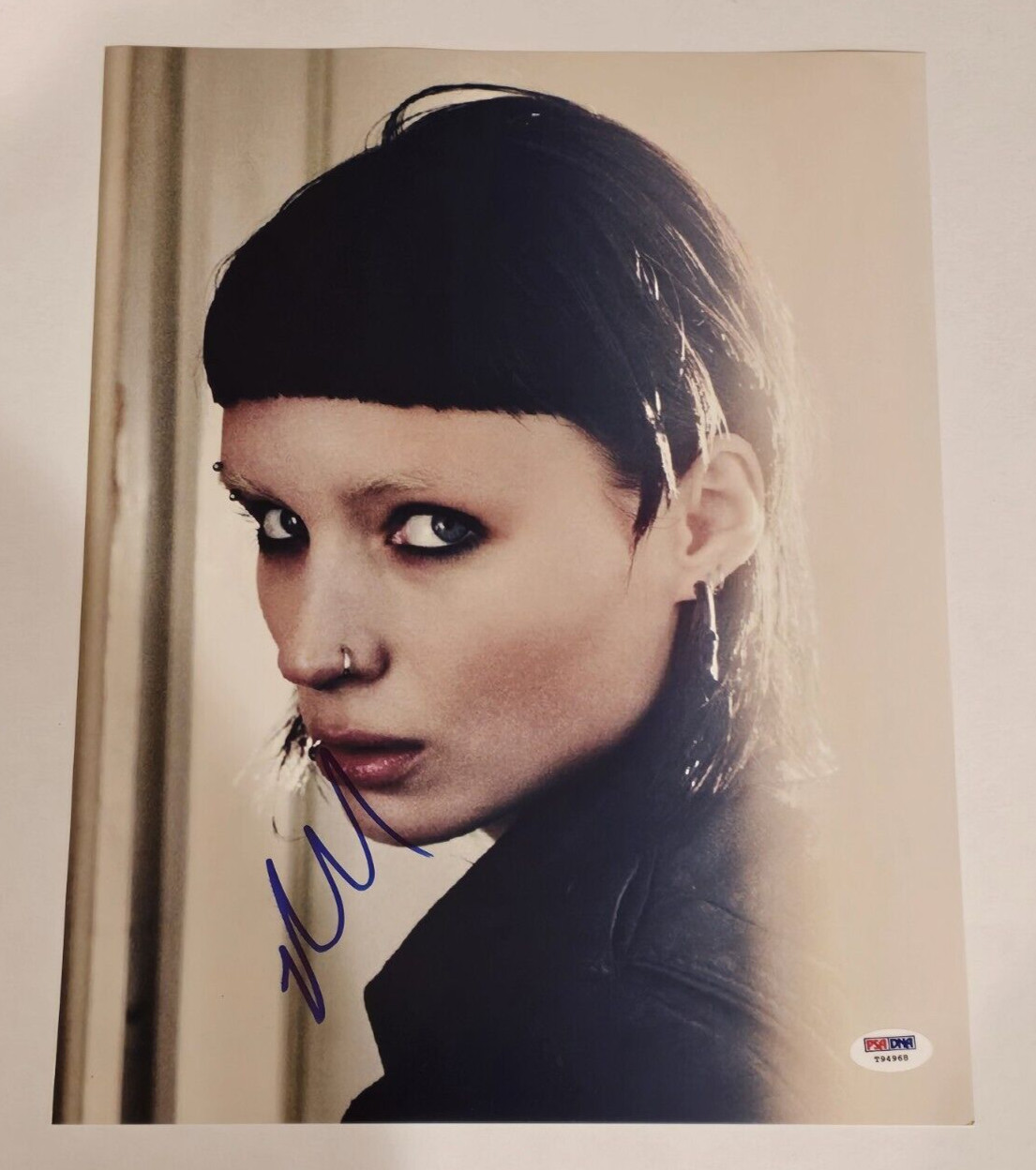 ROONEY MARA Signed 11X14 Photo-GIRL WITH THE DRAGON TATOO-PSA Authentication