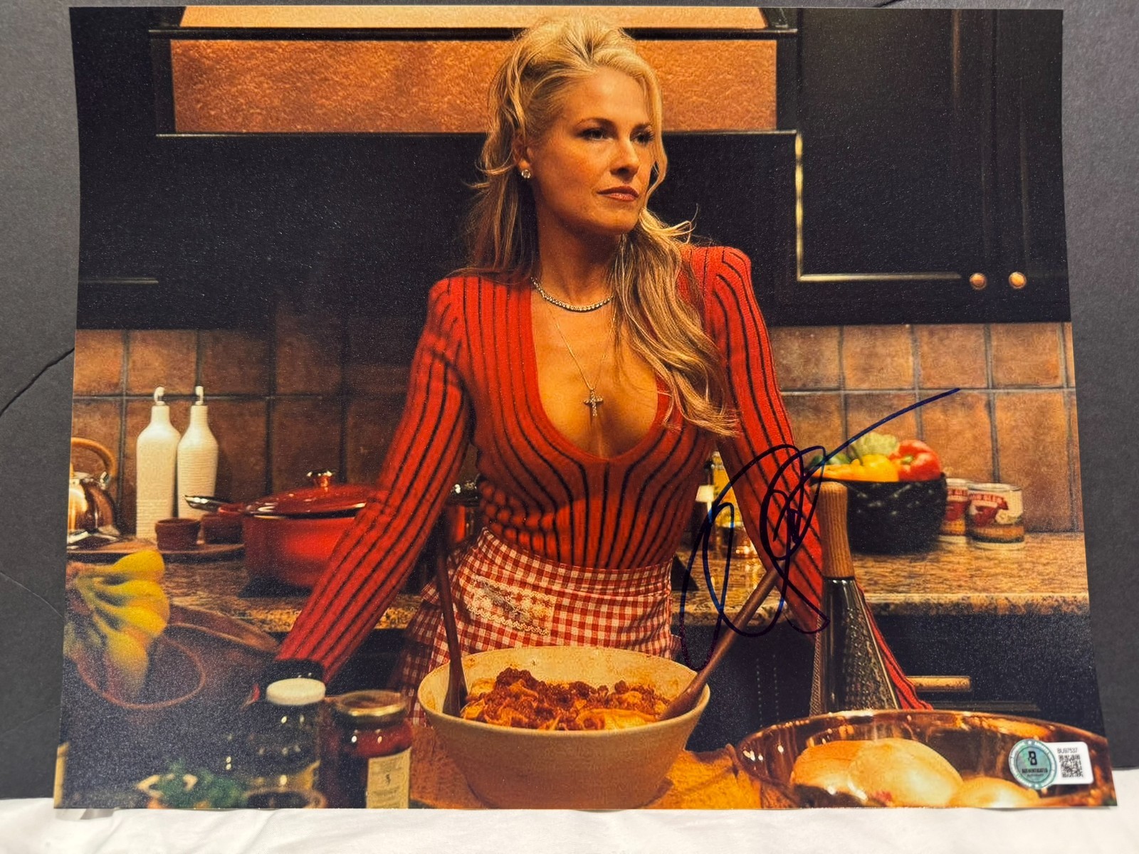 ALI LARTER SIGNED 11X14 PHOTO AUTO ANGELA NORRIS LANDMAN HIT SHOW BECKETT COA