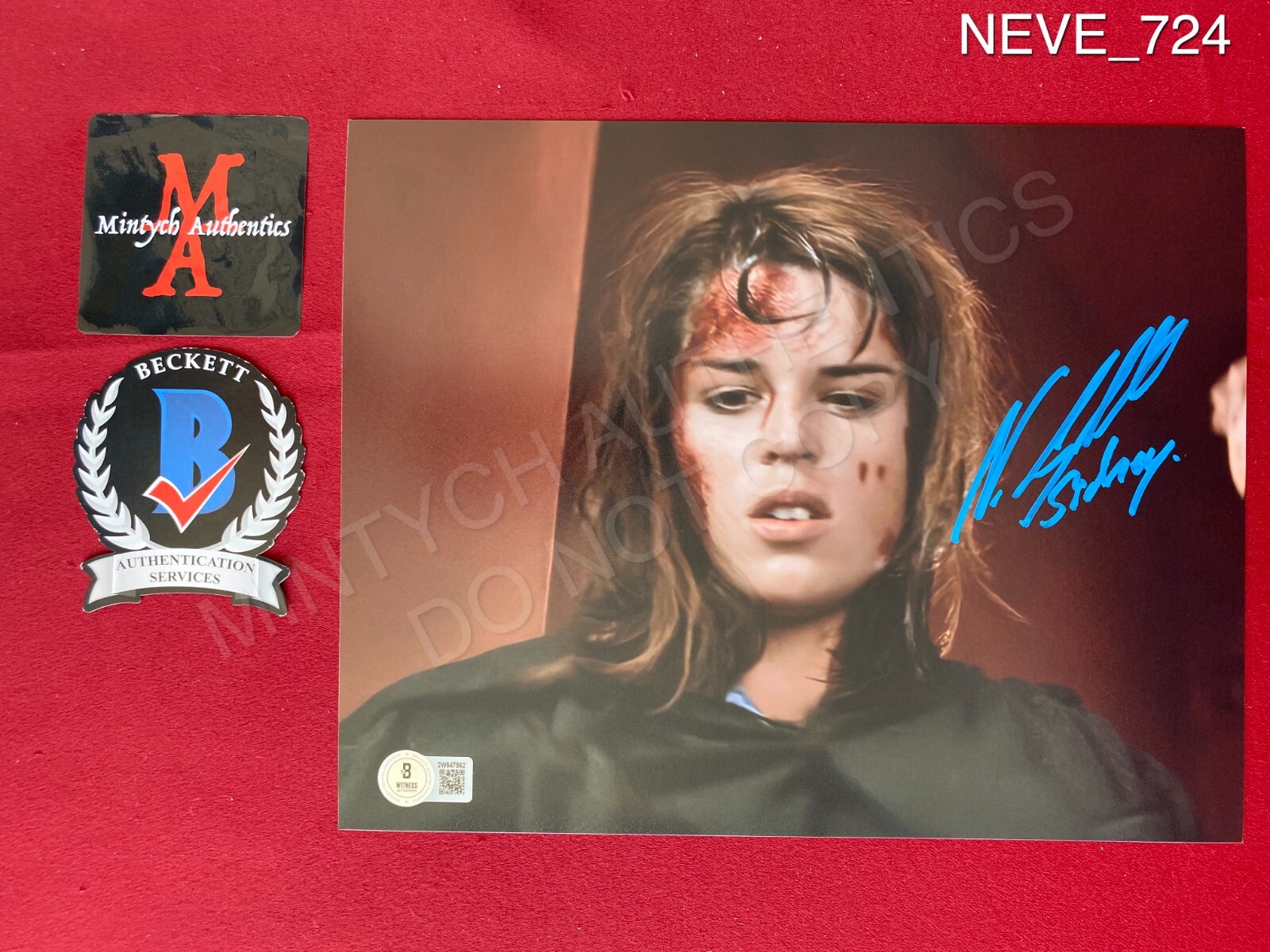 Neve Campbell autographed signed Scream 8×10 photo Beckett COA Sidney Prescott