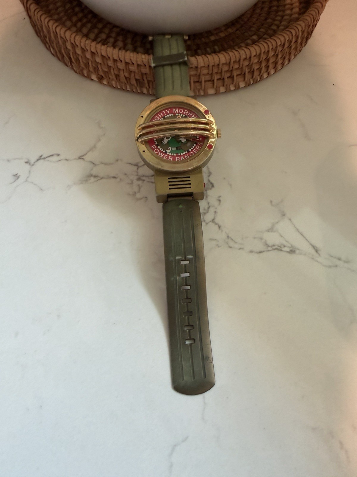 VINTAGE 1994 Mighty Morphin’ Power Rangers Green Ranger Watch and Collector Tin