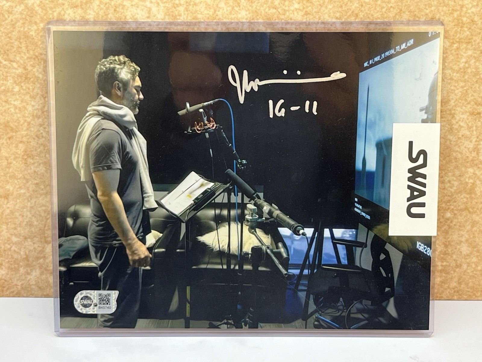 Taika Waititi Signed 8×10 Photo SWAU Authenticated Autograph