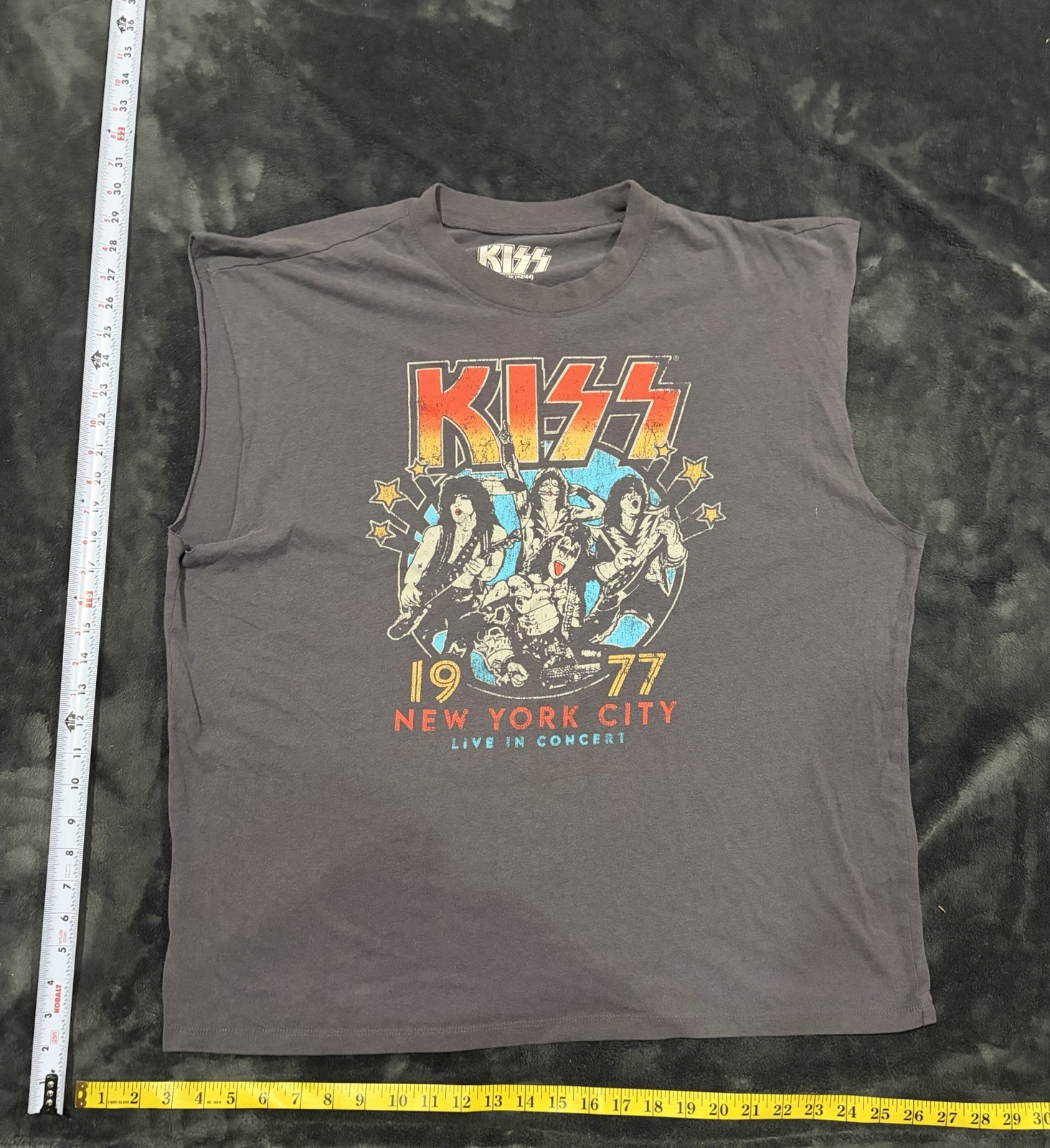 Kiss 1977 New York City Live in Concert Sleeveless Tank Shirt Size L 42/44
