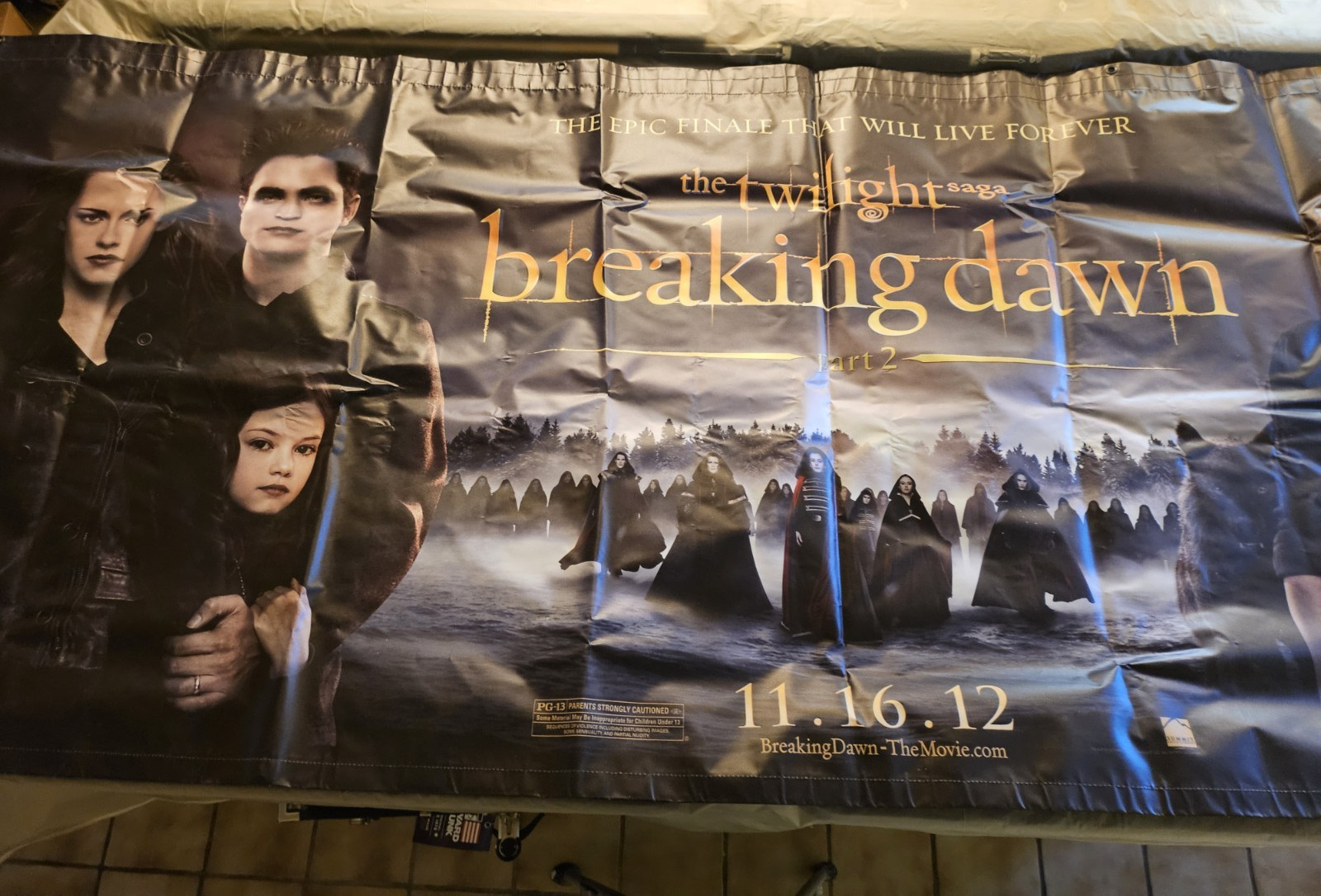 Twilight Breaking Dawn Pt 2 Authentic Cinema Banner 4FT X 10FT