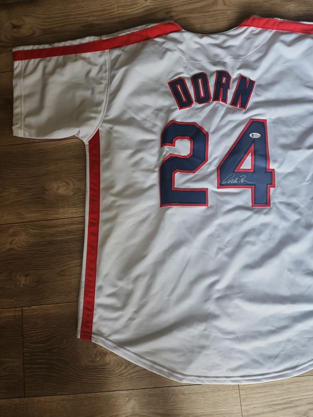 Corbin Bernsen signed Movie “Major League” Indians Jersey Roger Dorn (Beckett)