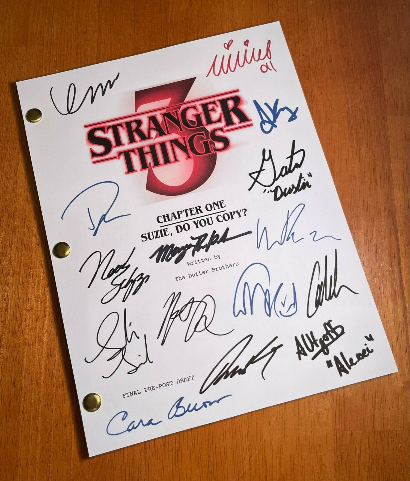 Stranger Things 3 Script Signed- Suzie, Do You Copy?- Autograph Reprints