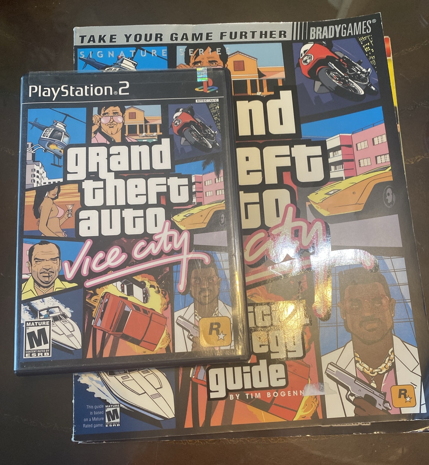 ❤️❤️Grand Theft Auto Play Station-2. Official Strategy Guide And Cd.