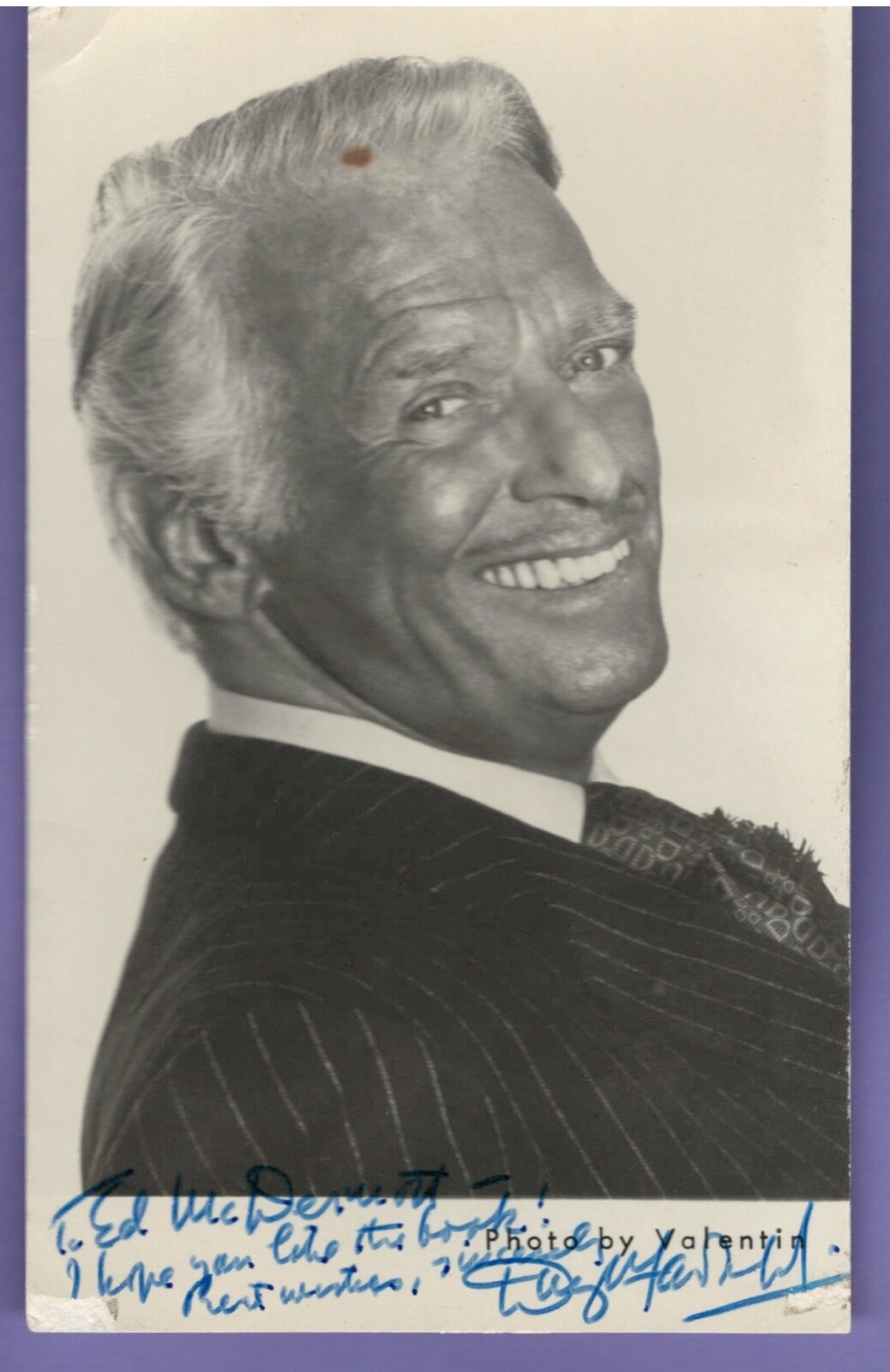 Douglas Fairbanks, Jr. Signed 5.5×3.5 photo. Gunga Din actor.