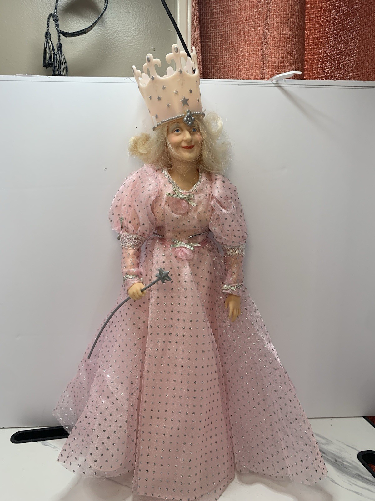 1988 Turner Hamilton Gifts Presents Wizard of Oz Glinda Doll