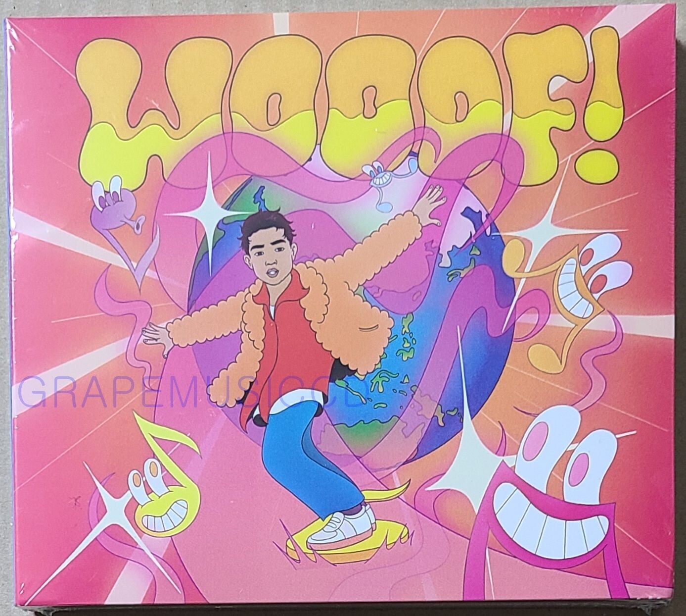 THAMA WOOOF! ALBUM K-POP CD SEALED
