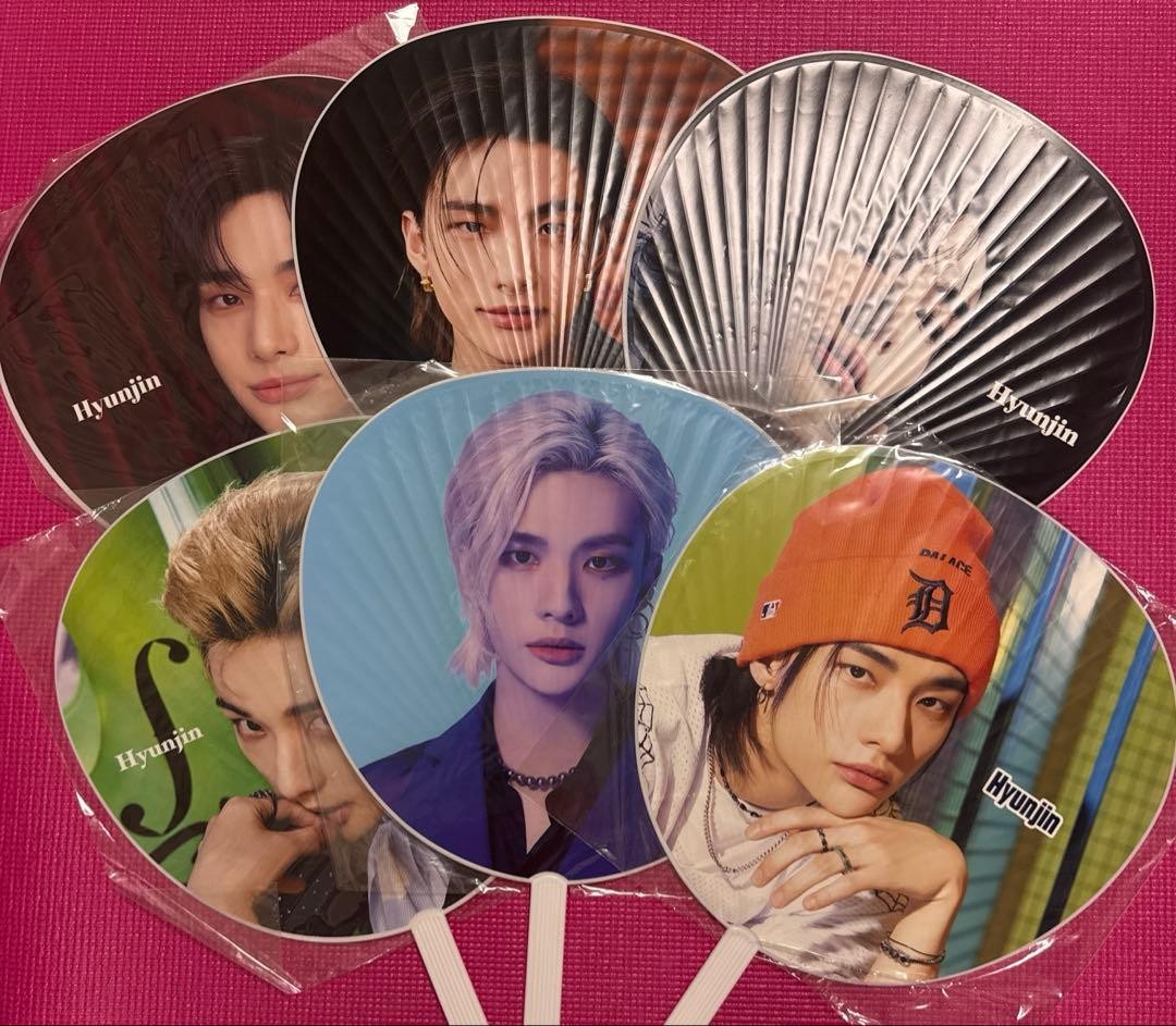 Stray Kids Hyunjin Uchiwa 6 Set Official Fan Merchandise Rare Collectible