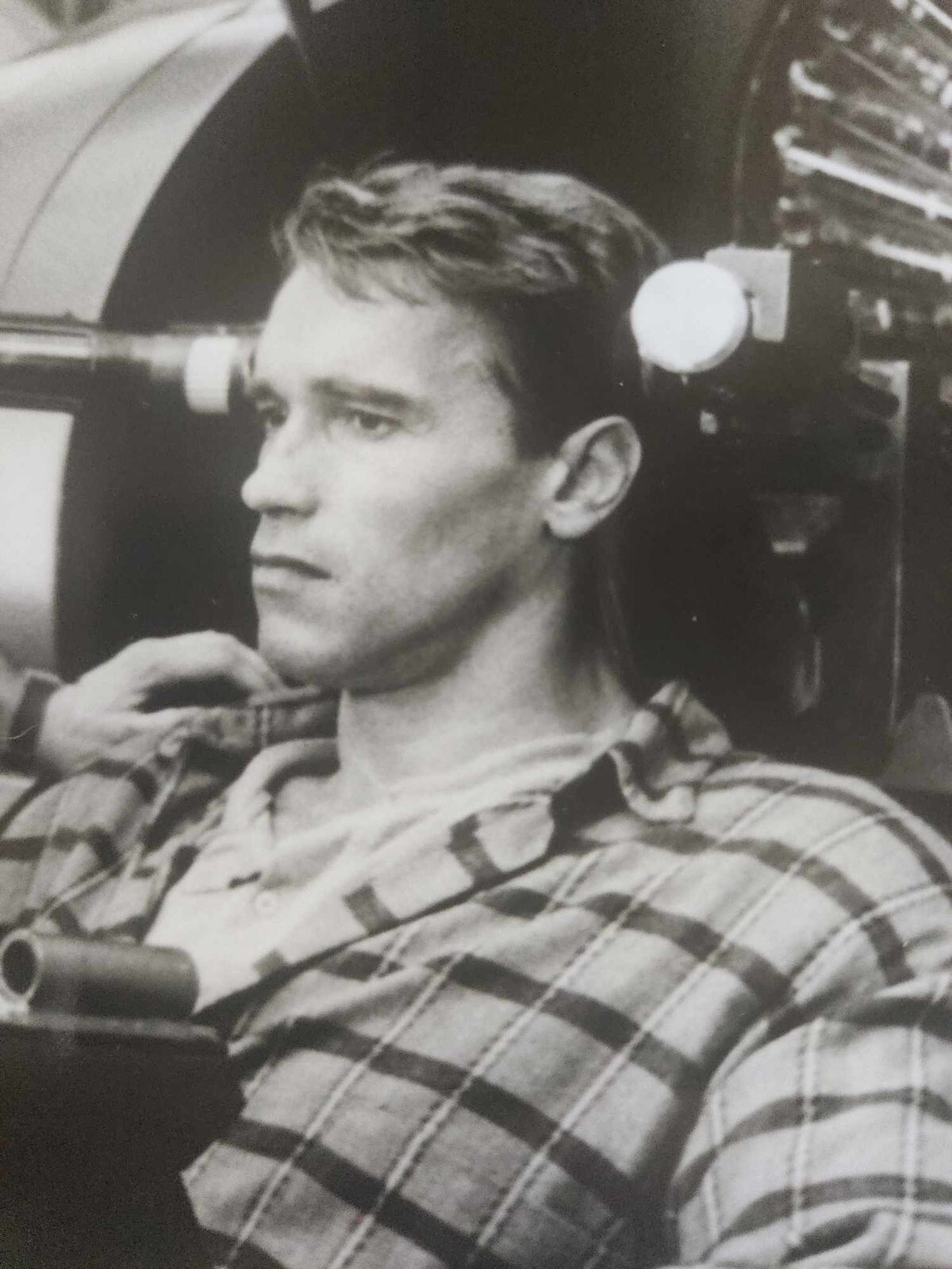 Arnold Schwarzeneggar in “Total Recall” 1990 Movie promo photo