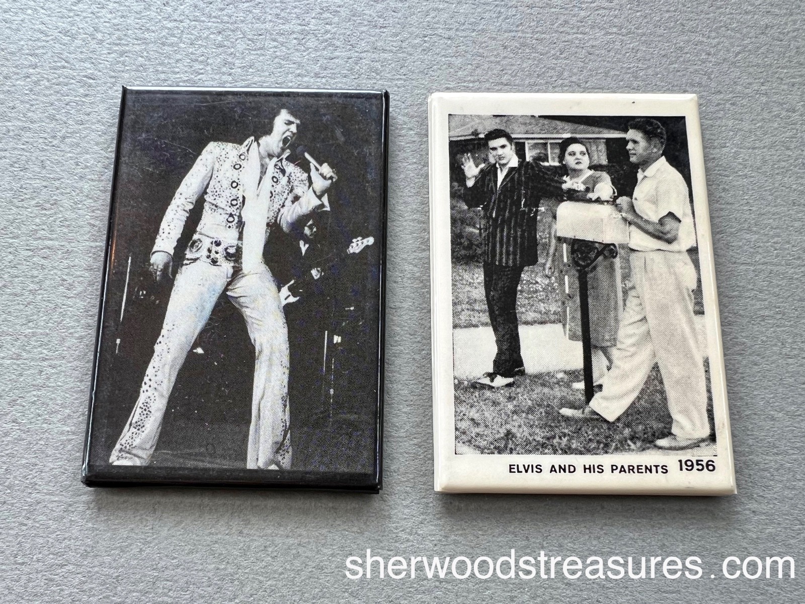 TWO VITAGE ELVIS POCKET MIRRORS 2 1/8″ x 3 1/8″ EXCELLENT