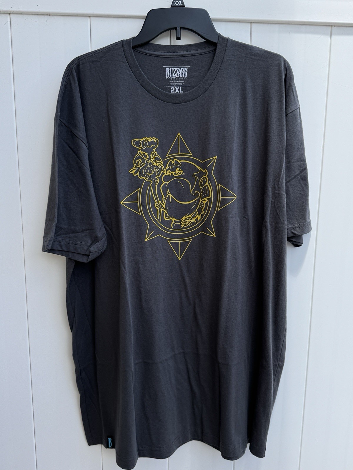 NWOT Men’s 2XL Blizzard Entertainment HearthStone Gray And Yellow