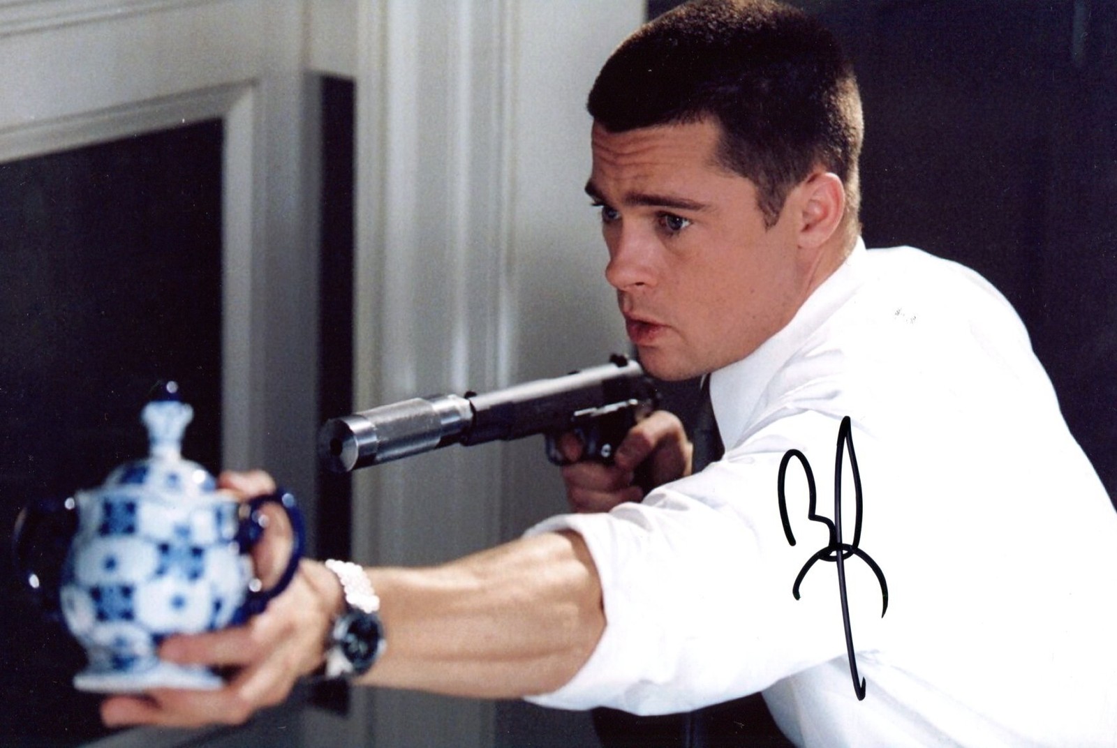 ACTOR Brad Pitt autograph, IP signed photo