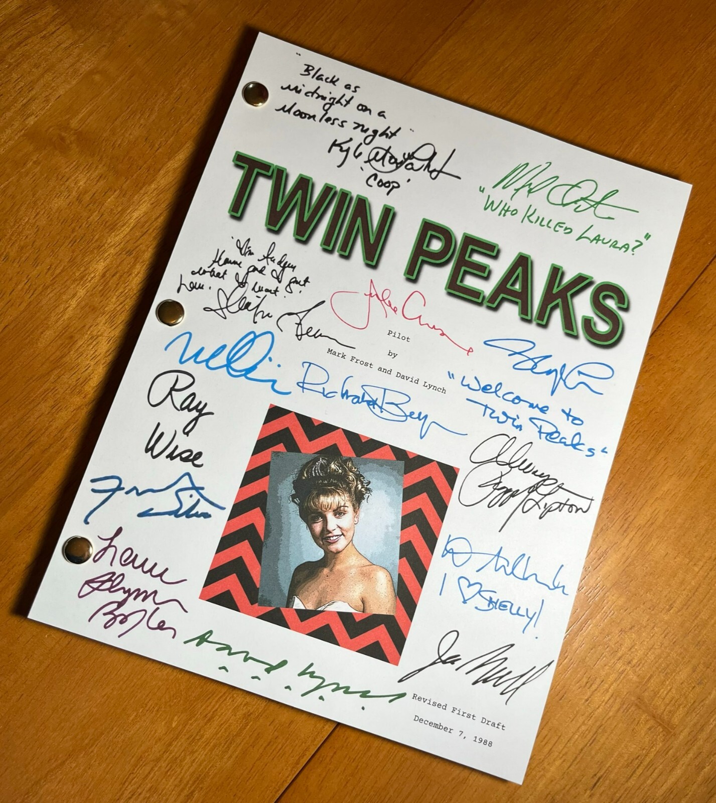 Twin Peaks Pilot Script Cast-Signed- Autograph Reprints- Dale Cooper