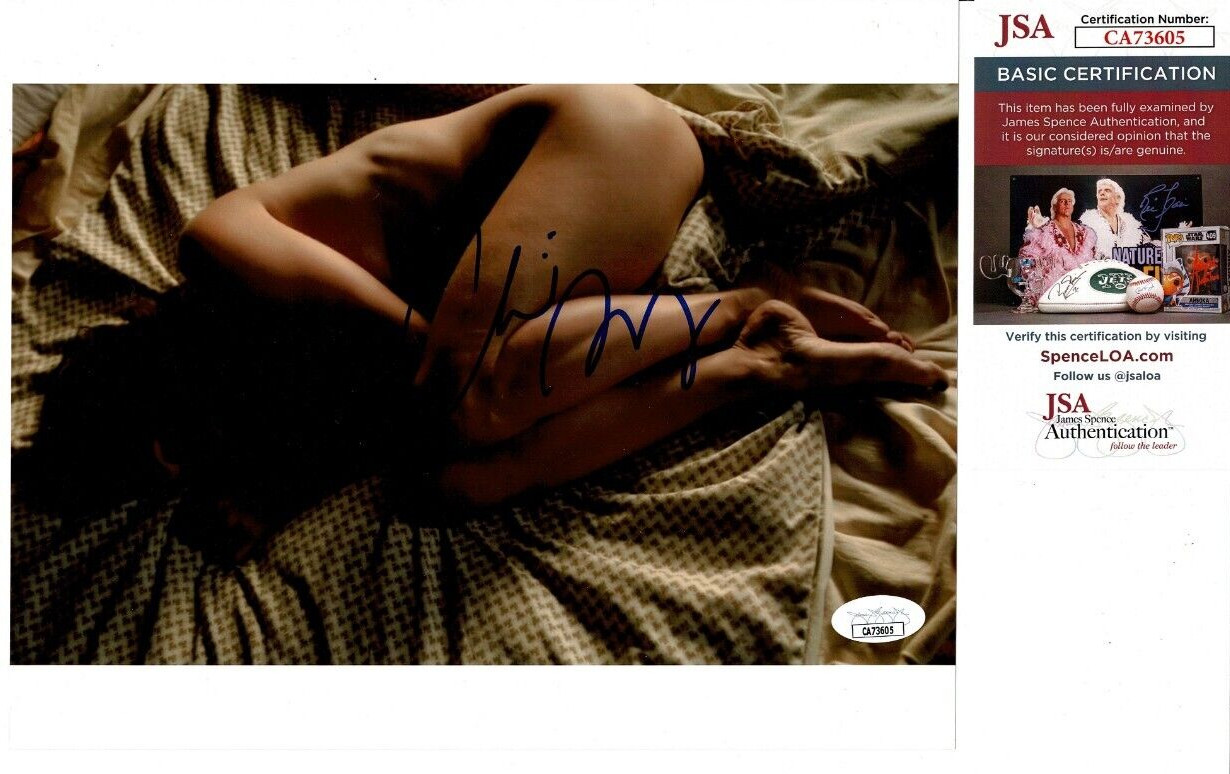 CHLOE SEVIGNY VERY SEXY SIGNED 8X10 PHOTO “BROWN BUNNY” JSA COA