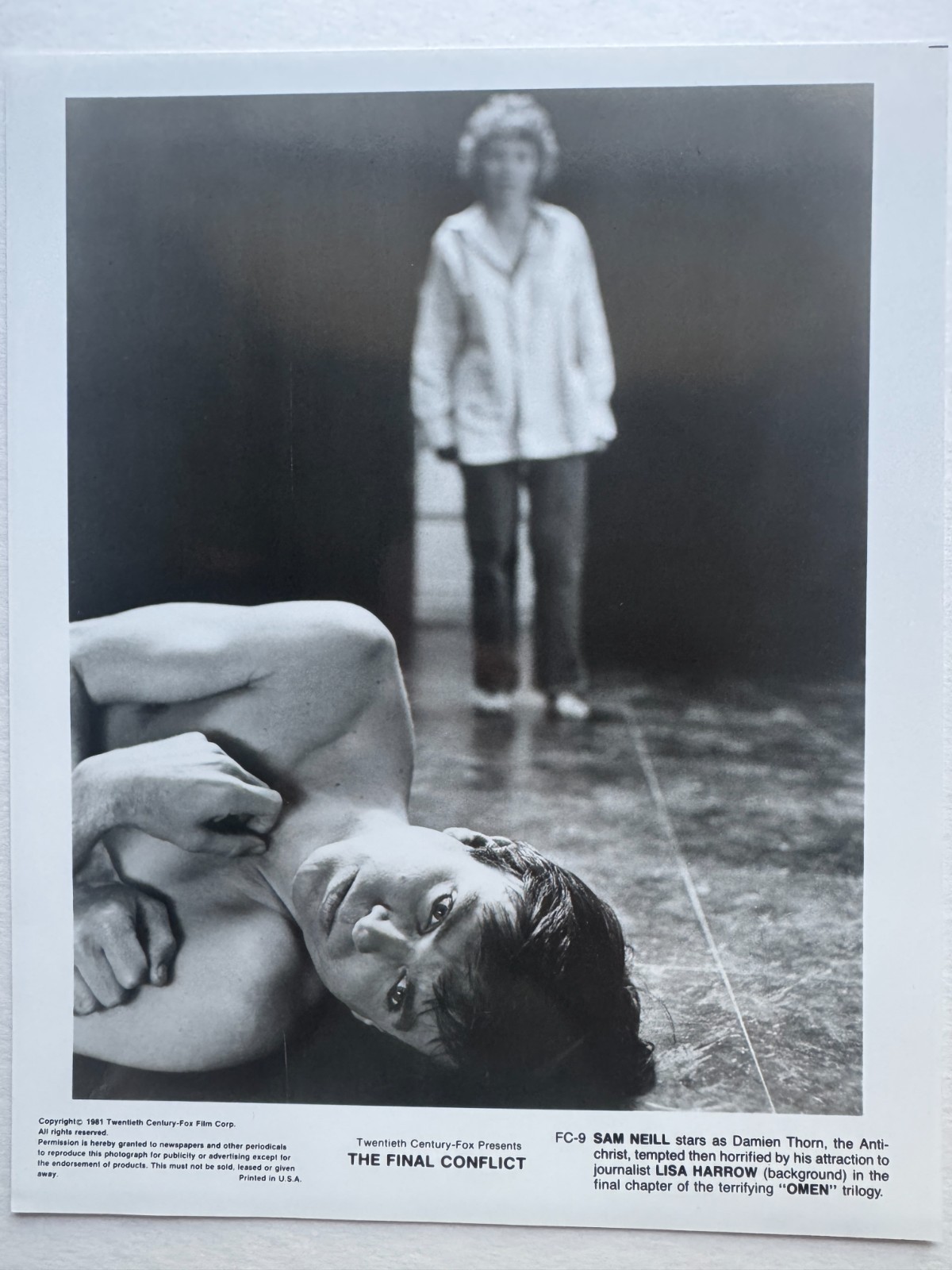 1981 THE FINAL CONFLICT Press Kit Sam Neill Omen Trilogy – 11 Stills