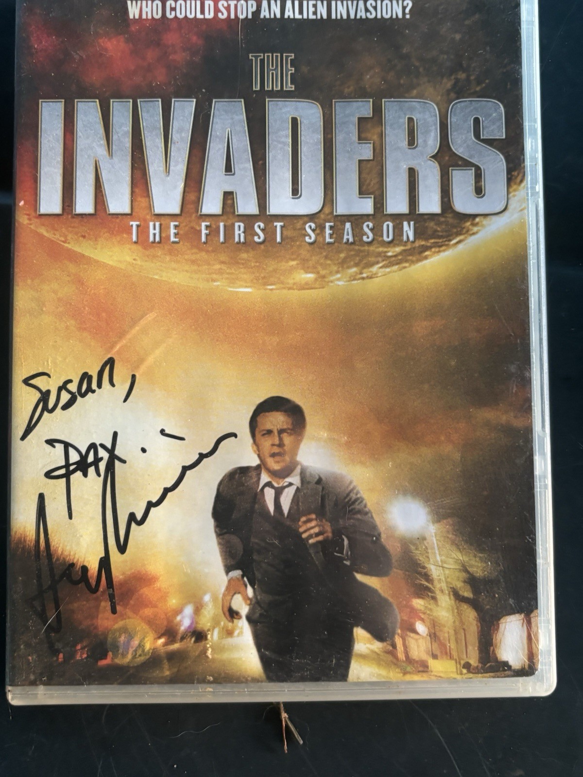 Roy Thinnes Hand Signed The Invaders DVD Season 1