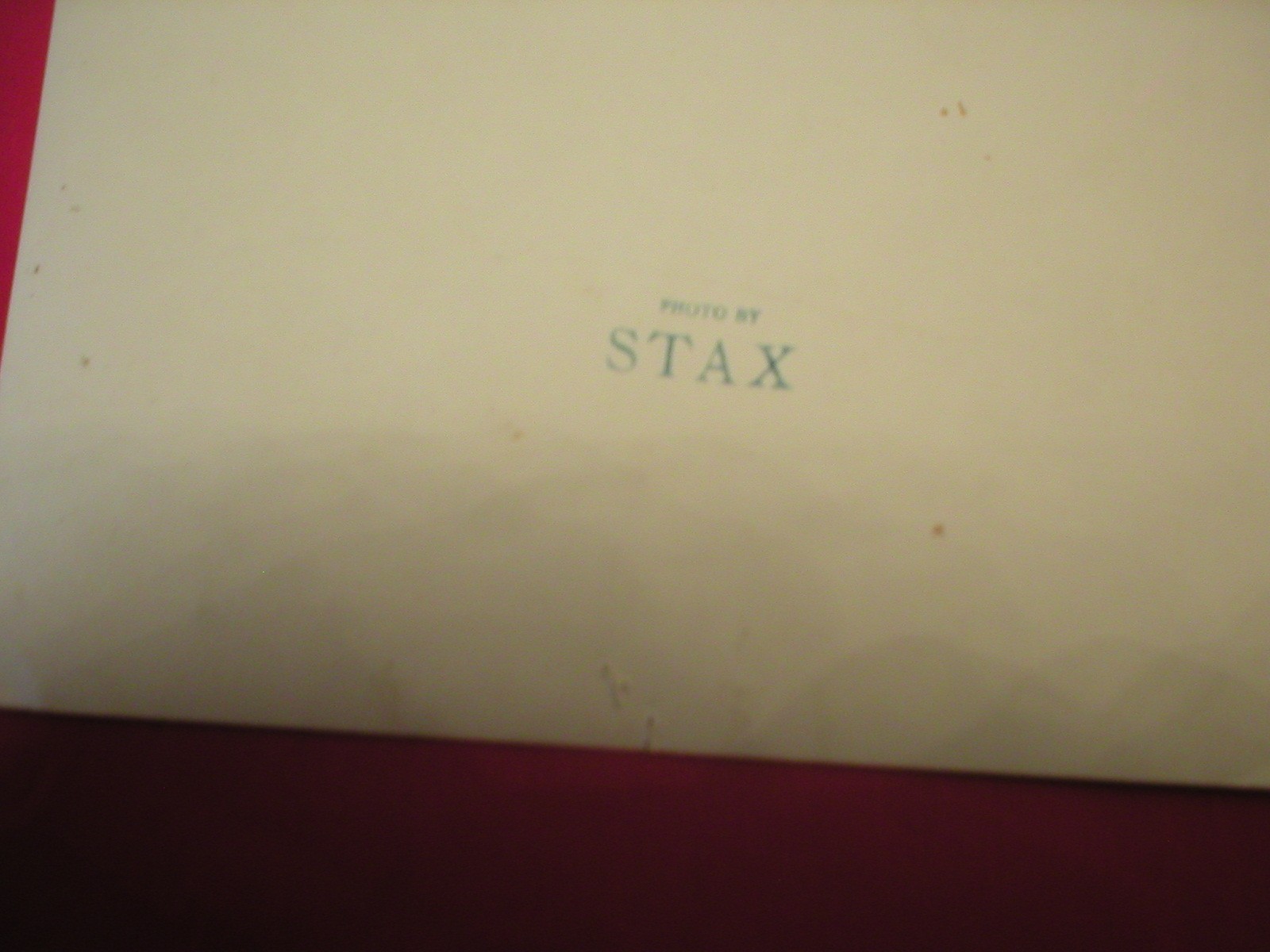 VINTAGE STAN LAUREL SIGNED, AUTOGRAPHED SILVER GELATIN PRINT PHOTO, 10 X 7