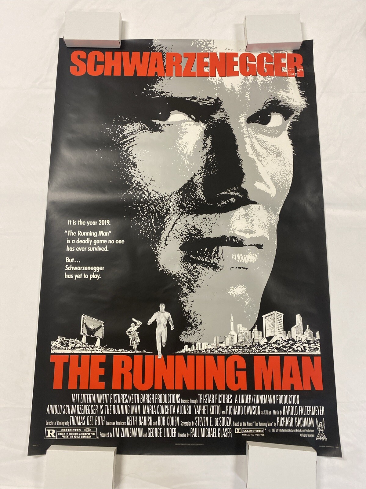 1987 RUNNING MAN ORIGINAL ROLLED 27×41 UNUSED 1-SHEET NSS POSTER SCHWARZENEGGER