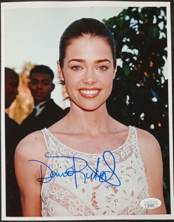 DENISE RICHARDS SIGNED AUTOGRAPHED 8X10 PHOTO LOVE ACTUALLY RARE JSA COA B