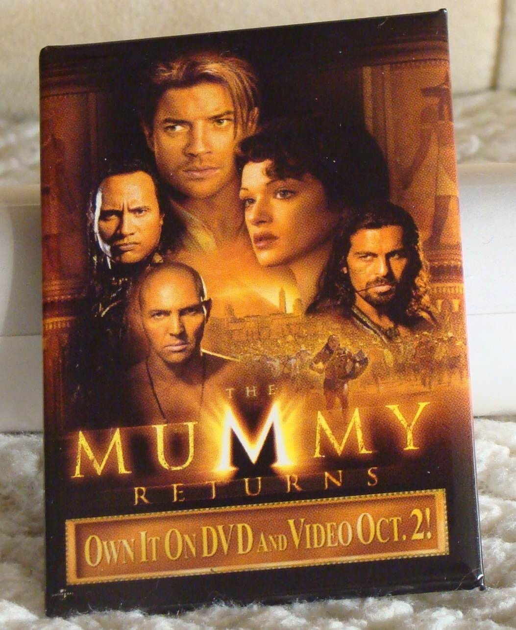 MUMMY RETURNS lot of 2 promo button BRENDAN FRASIER promotional pinback promo St