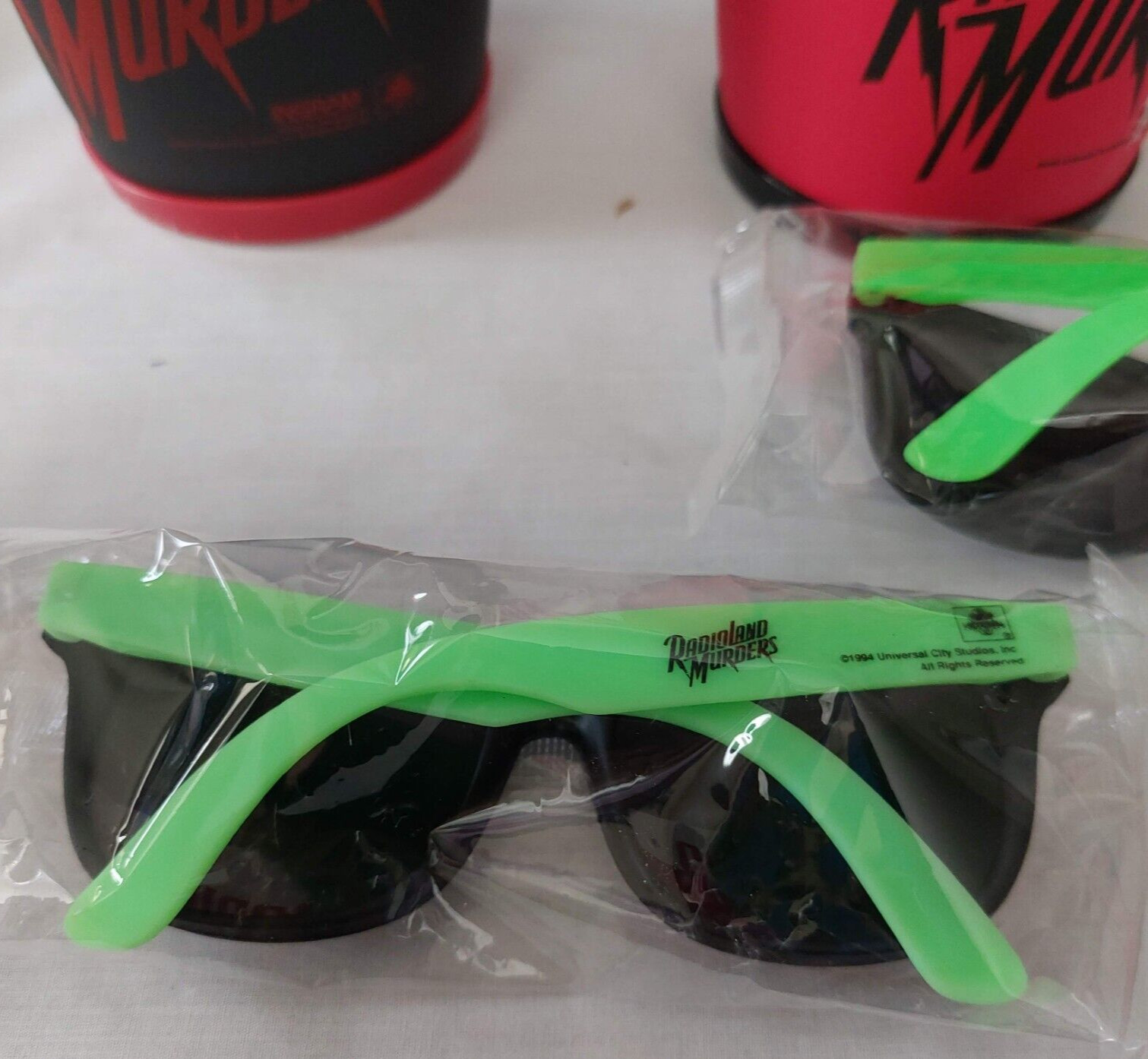 1994 RADIOLAND MURDERS PROMO MOVIE PRESS KIT Cooler Tumblers Sunglasses NEW*