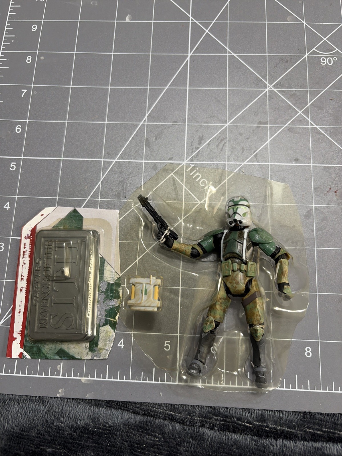Star Wars 30th Anniversary Order 66 Commander Gree 3.75” Figure