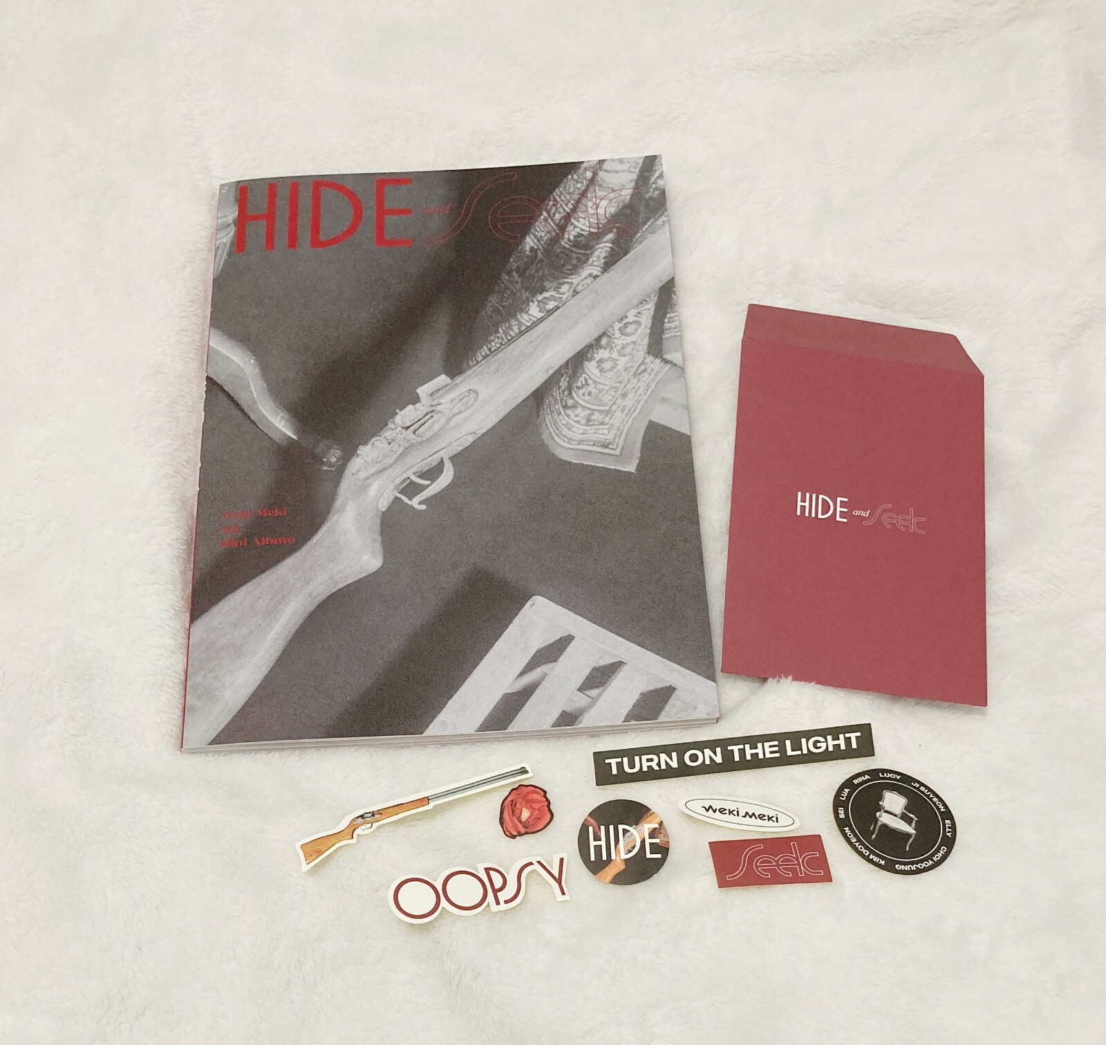 Fantagio, Weki Meki 3rd Mini Album Hide & Seek, Dark Version, No Photo Card