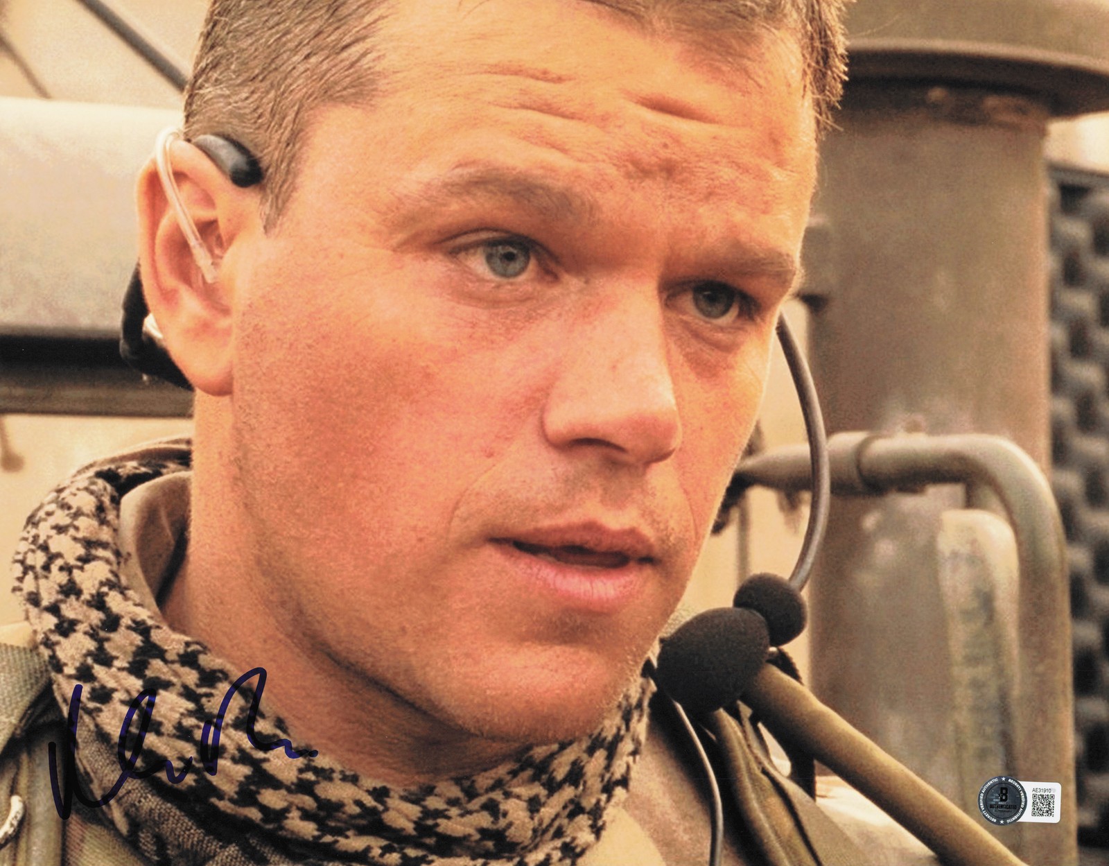 Matt Damon Autographed Signed 11×14 Photo Green Zone Beckett BAS QR #AE31910