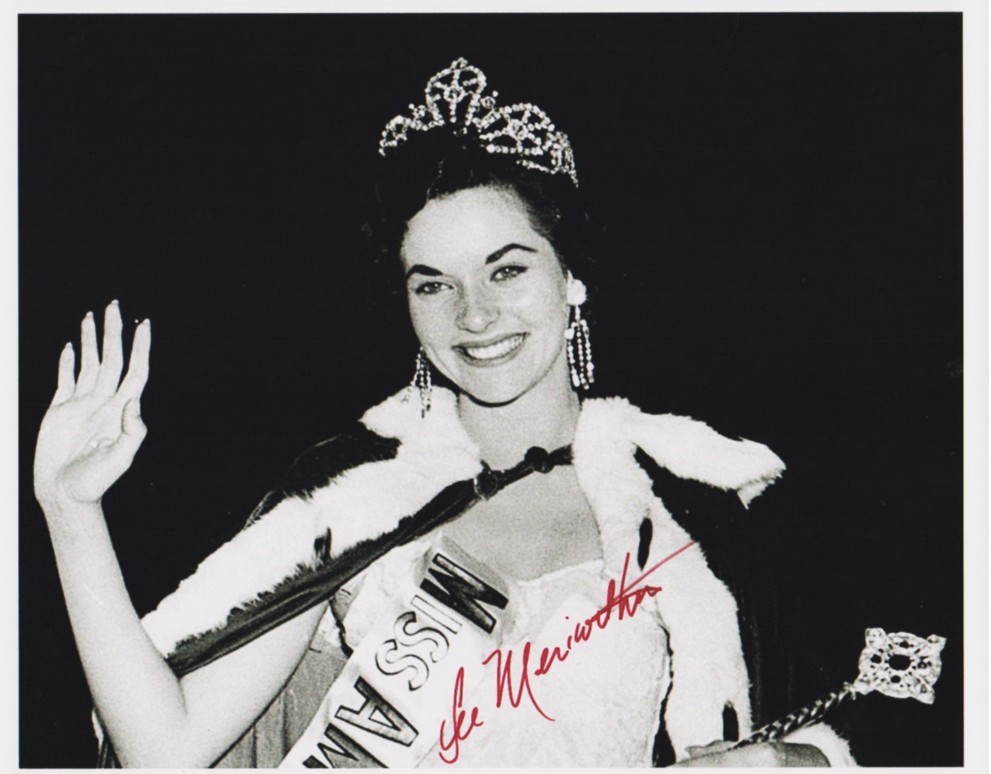 LEE MERIWETHER hand-signed MISS AMERICA 8×10 authentic w/ coa FANTASTIC PORTRAIT