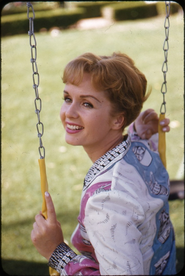 LR106A-10 DEBBIE REYNOLDS Original 35mm Slide TV GUIDE SHOOT by GENE TRINDL 1960