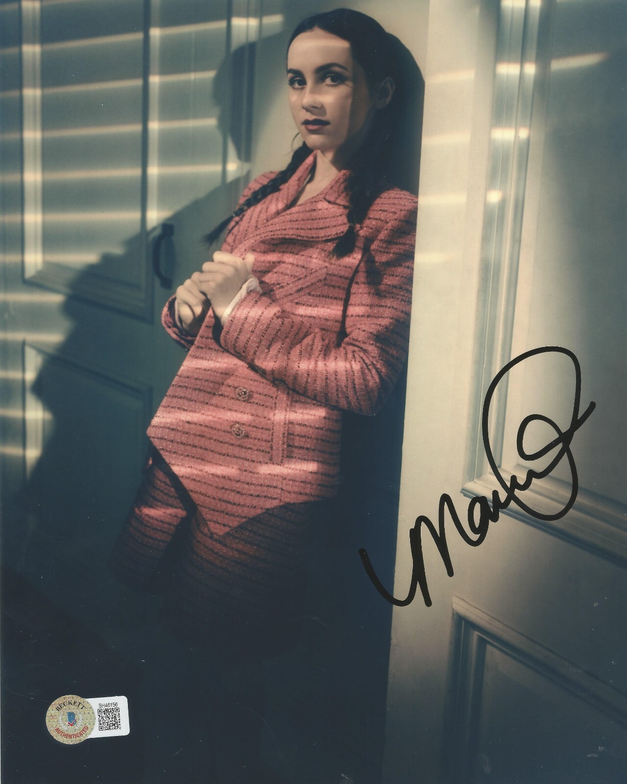 MAUDE APATOW SIGNED EUPHORIA BEAUTIFUL ACTRESS 8X10 PHOTO BECKETT BAS COA