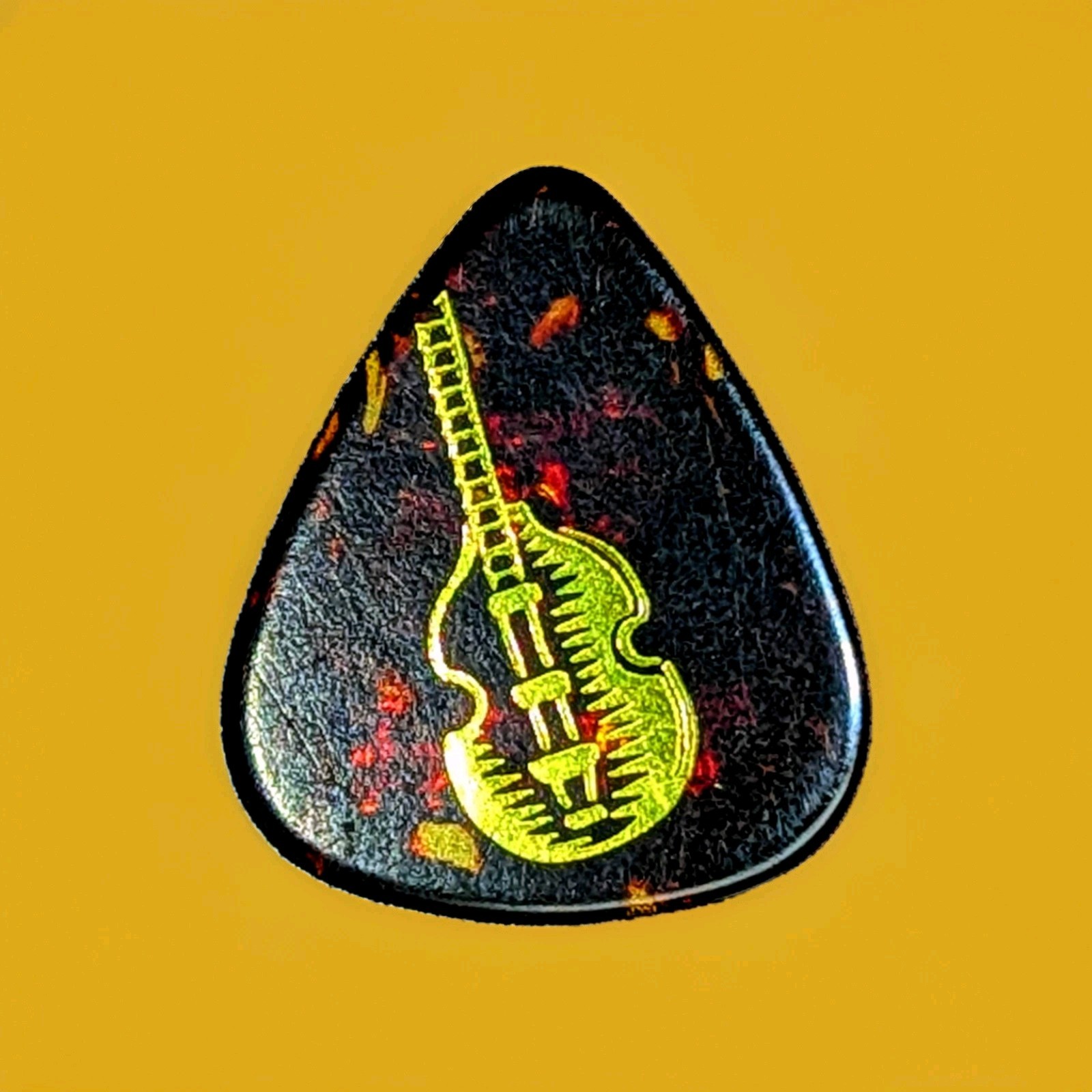 PAUL McCARTNEY VH1 ORIGINAL 1993 GUITAR PICK – HÖFNER BASS – BEATLES – NO LOT