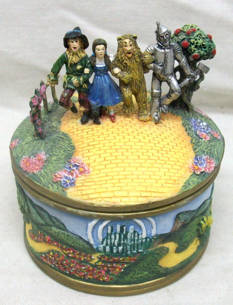 1995 “We’re Off To See The Wizard” Music Box, Wizard Of Oz Collection #B9092
