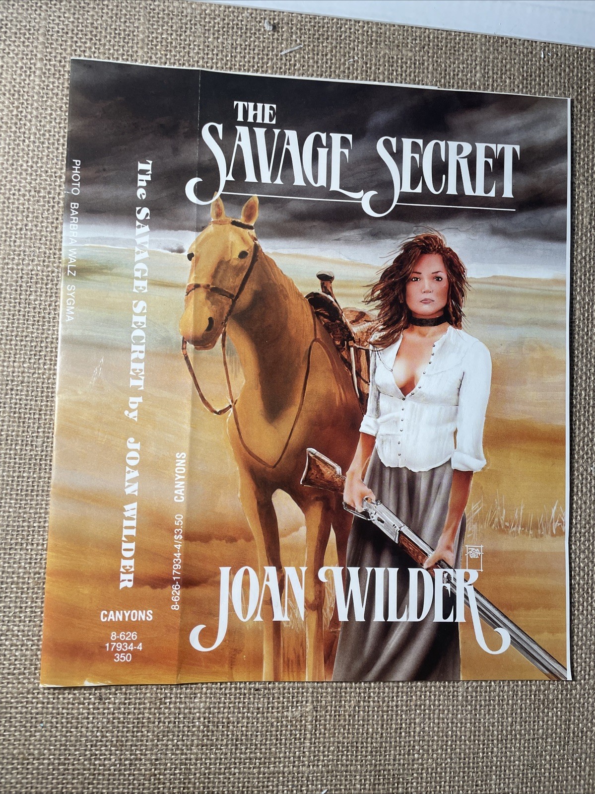 ￼ROMANCING THE STONE. Movie Prop Book Cover Production Made ORIGINAL Coa X1
