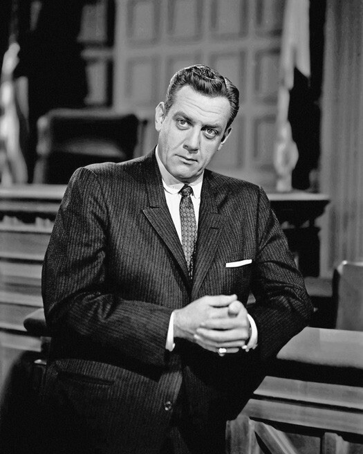 T.V. Sitcom Perry Mason Raymond Burr 8.5×11 Picture Celebrity Print Luster