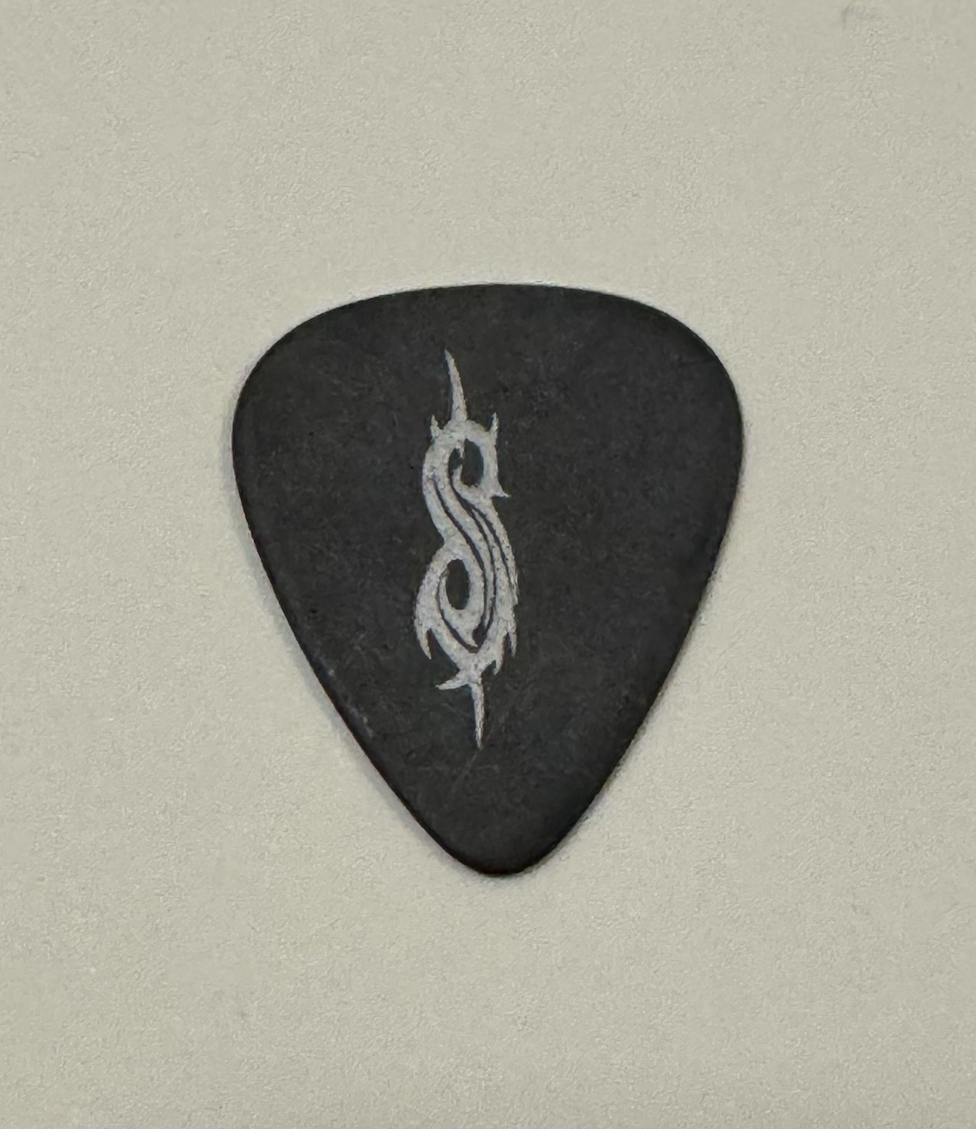 Slipknot Jim Root 1st Signature Black/Silver Guitar Pick 2001 Iowa Tour Ozzfest