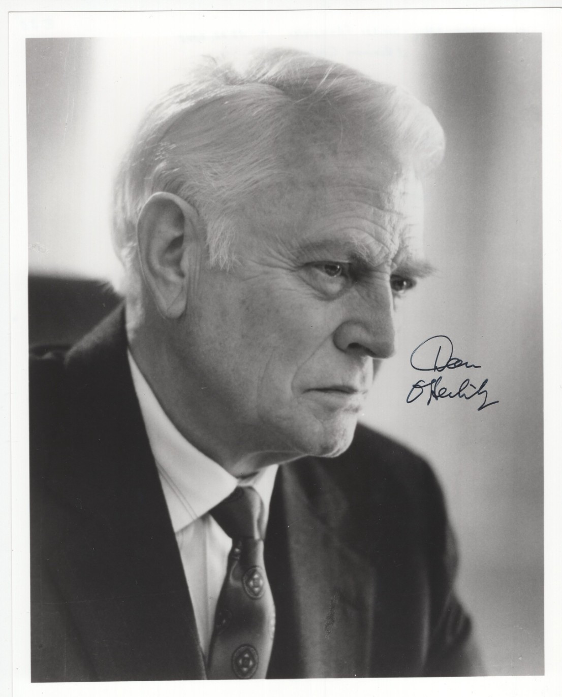 Dan O’Herlihy Signed 8 x 10 Photo / Autographed Actor Robinson Crusoe, Robocop