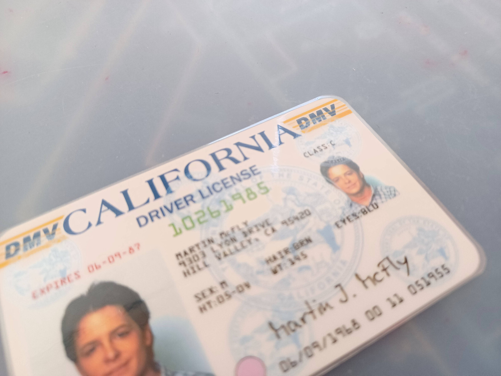 Back to the Future – License – Prop – Cosplay – Novelty – Revamped Marty McFly