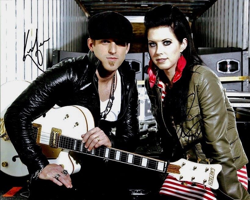 Country Duo THOMPSON SQUARE Signed Photo