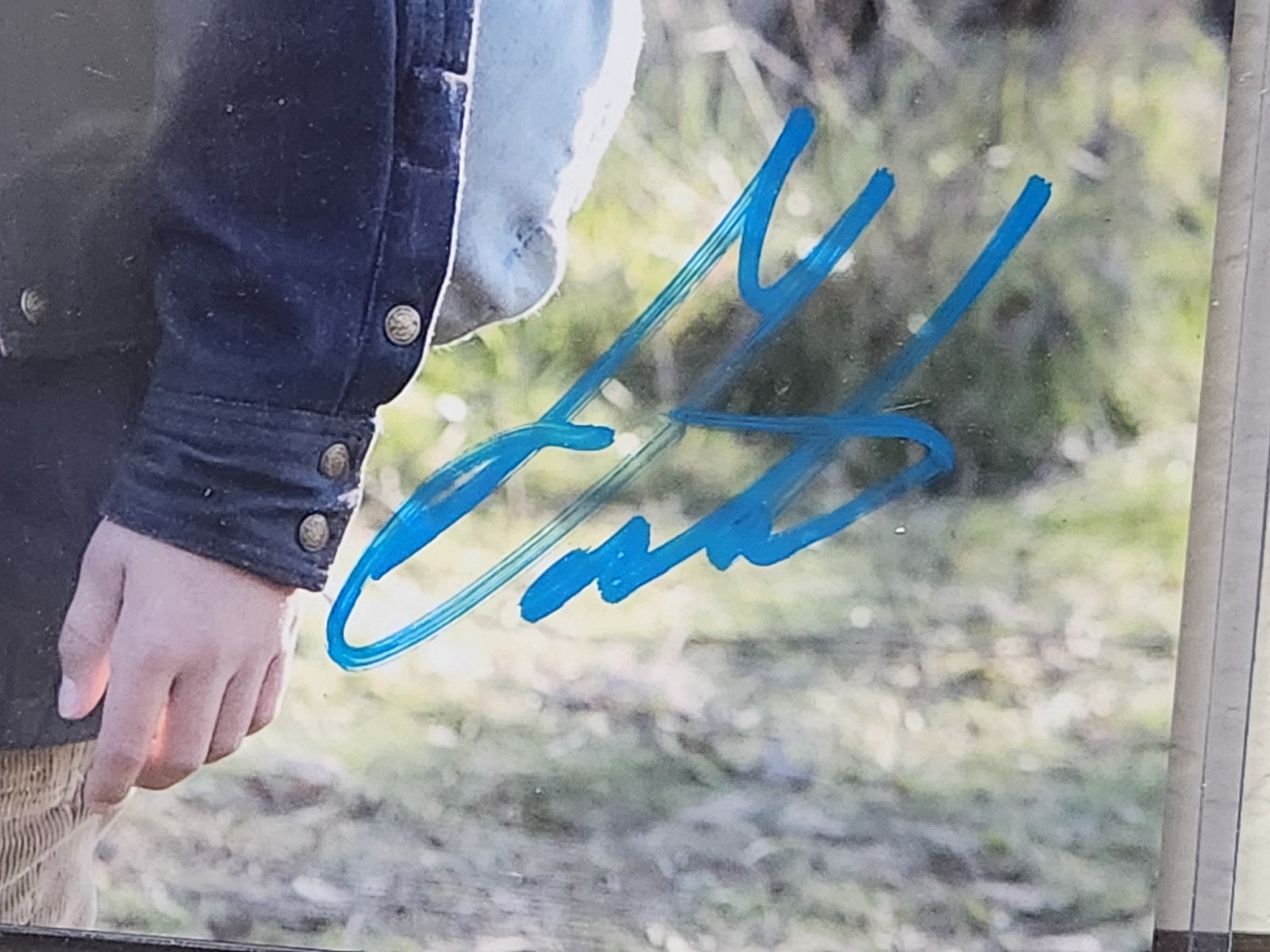 Signed 8×10 GATEN MATARAZZO Stranger Things Dustin Autograph JSA COA