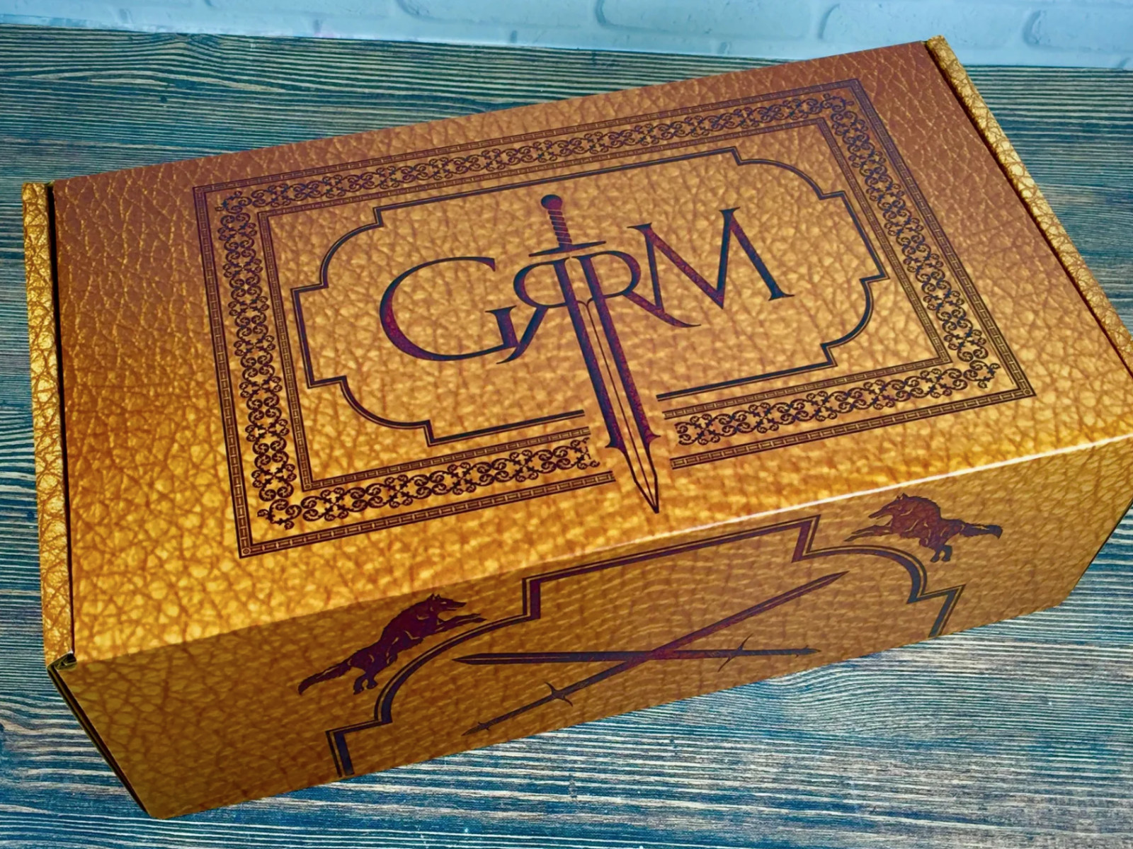 George R.R. Martin Game of Thrones Box Limited Edition #2985/3000