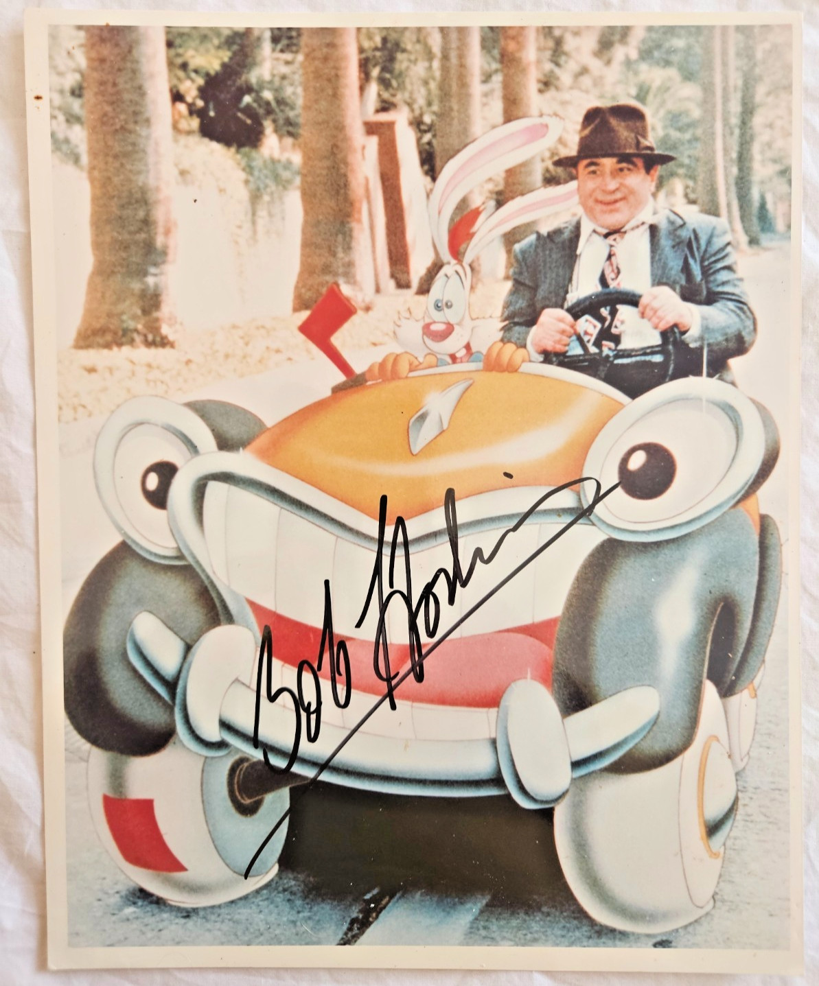 STUNNING Bob Hoskins signed 8×10 Who Framed Roger Rabbit