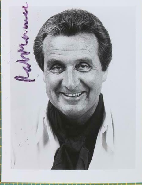 PATRICK MACNEE Hand Signed 4 x6 Black & white Photo 100% authentic