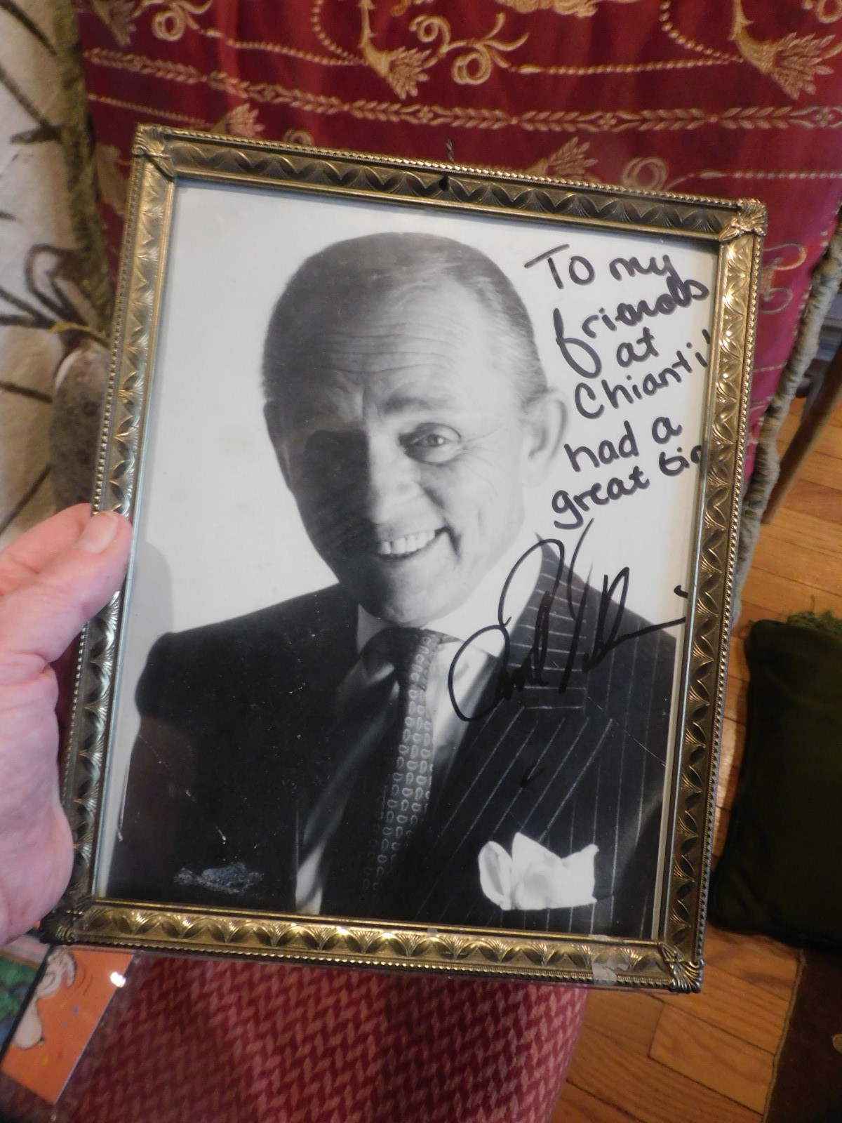 autographed 8” by 10” photo of frank gorshin from batman series