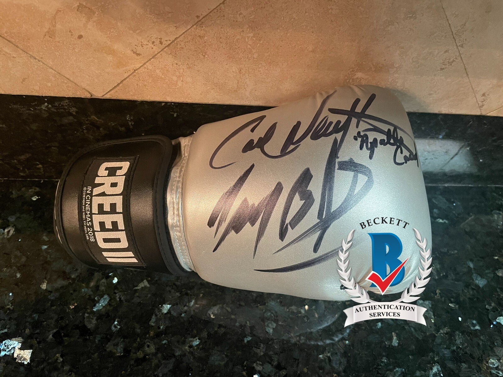 CARL WEATHERS SIGNED CREED II MICHAEL B JORDAN SIGNED CREED GLOVE BECKETT