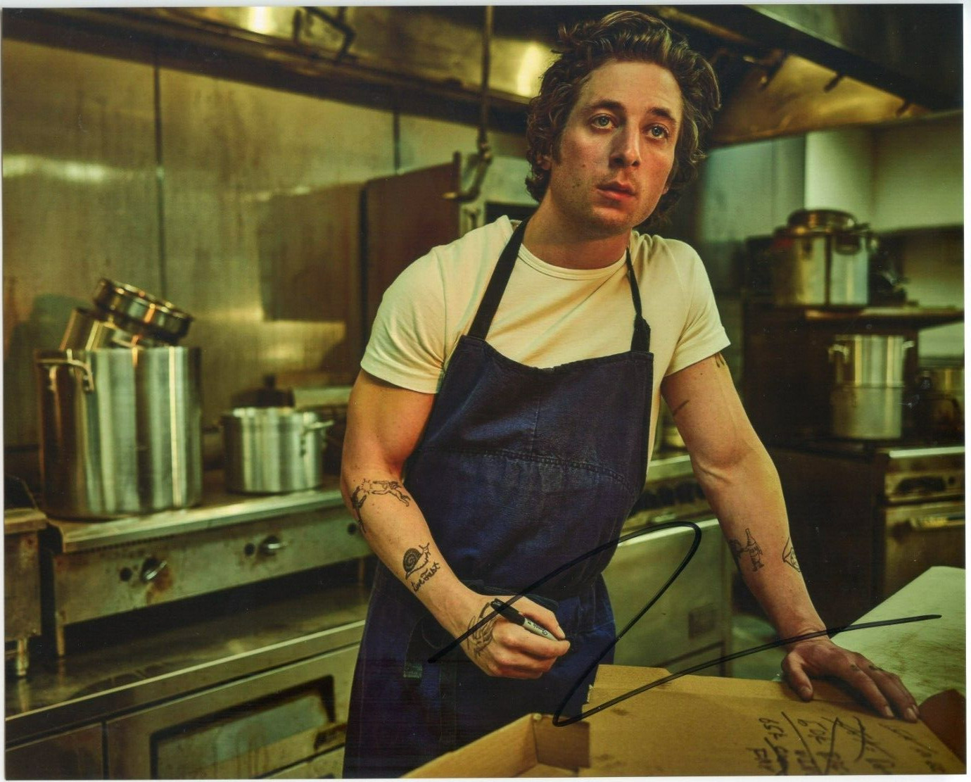 JEREMY ALLEN WHITE SIGNED 8X10 PHOTO THE BEAR CARMEN CARMY BERZATTO COA