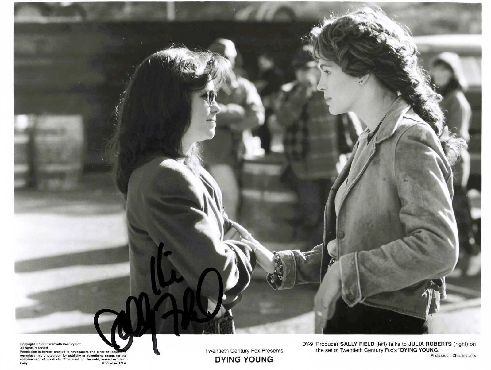 SALLY FIELD signed w JULIA ROBERTS Smokey & Bandit, NORMA RAE, Forest Gump . COA